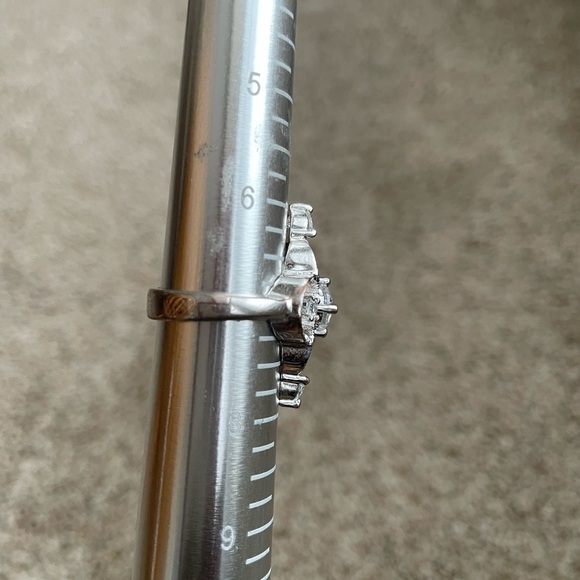 Vintage Silver Crystal Fashion Clover Ring Size 7 - Picture 5 of 8